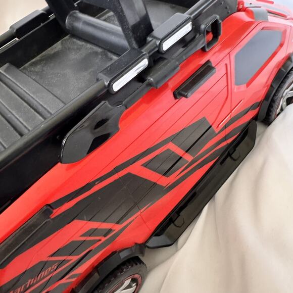 Micro Machines SVC Red Super Van City Transforming Playset Hasbro 2020 - Picture 6 of 10